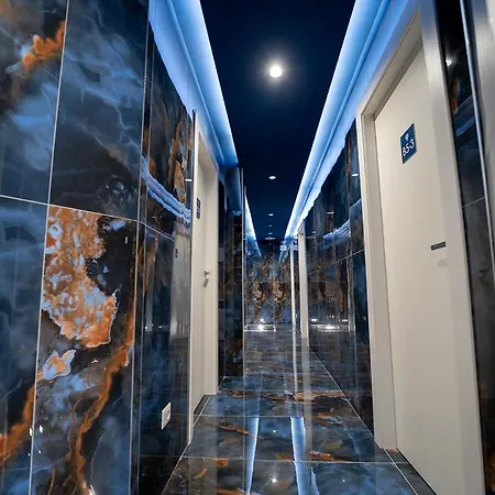 P.c. Boutique H. De Gasperi, Centro, By Clapa Group 3* Неаполь