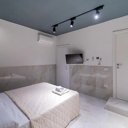 בית הארחה P.c. Boutique H. De Gasperi, Centro, By Clapa Group נאפולי